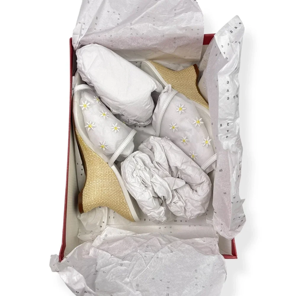 NEW Anthropologie Maeve Mesh Wedge Sz 7 White Embroidered Daisy Flowers Open Toe
